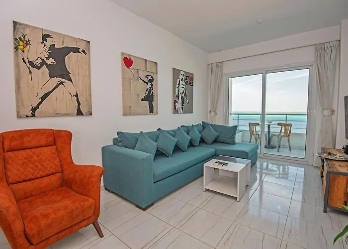 شقة Amazing 2 Bedroom With Sea View In *