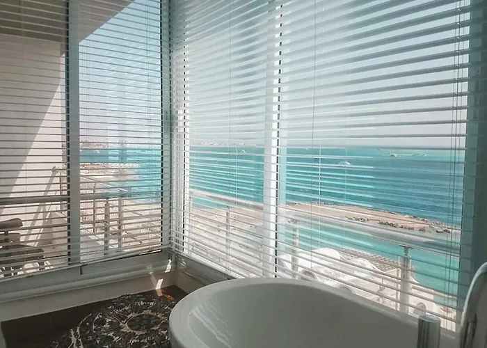 شقة Amazing 2 Bedroom With Sea View In